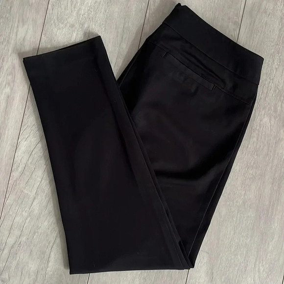 CYNTHIA ROWLEY Black Slim Ankle Dress Pant, Size 6 - Picture 8 of 10